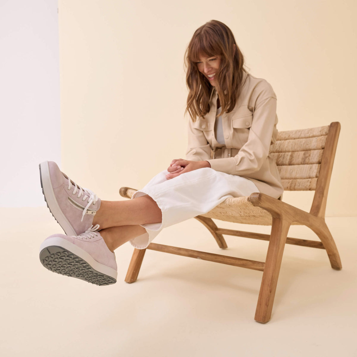 BAER OMN6 gallery 2145739_damen-schnuerschuh-margot-in-beige-gold_l.jpg