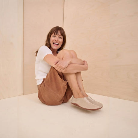BAER OMN6 gallery 3052211_damen-slipper-myla-in-beige_l.jpg